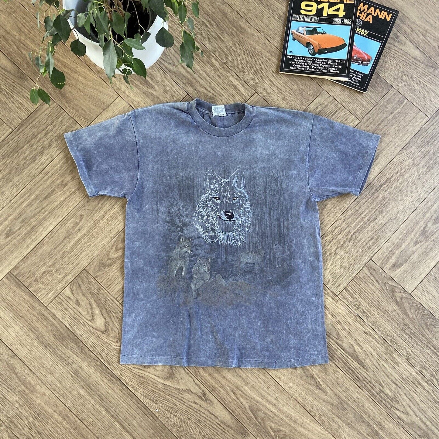 Vintage Wolf Single Stitch Graphic T Shirt 90s Size M Grey