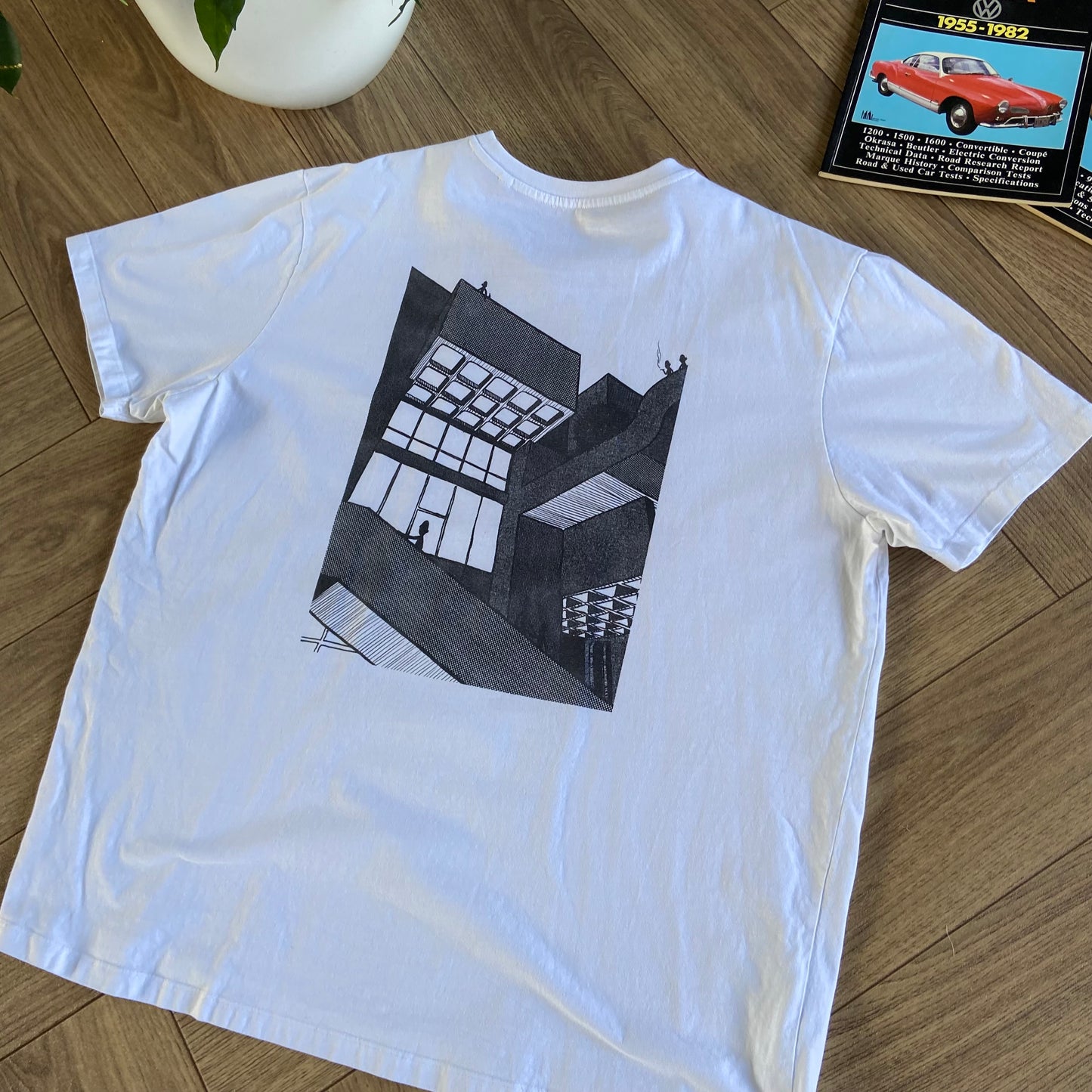 Stingray Reimagined “Barbican” T Shirt, Size XXL White