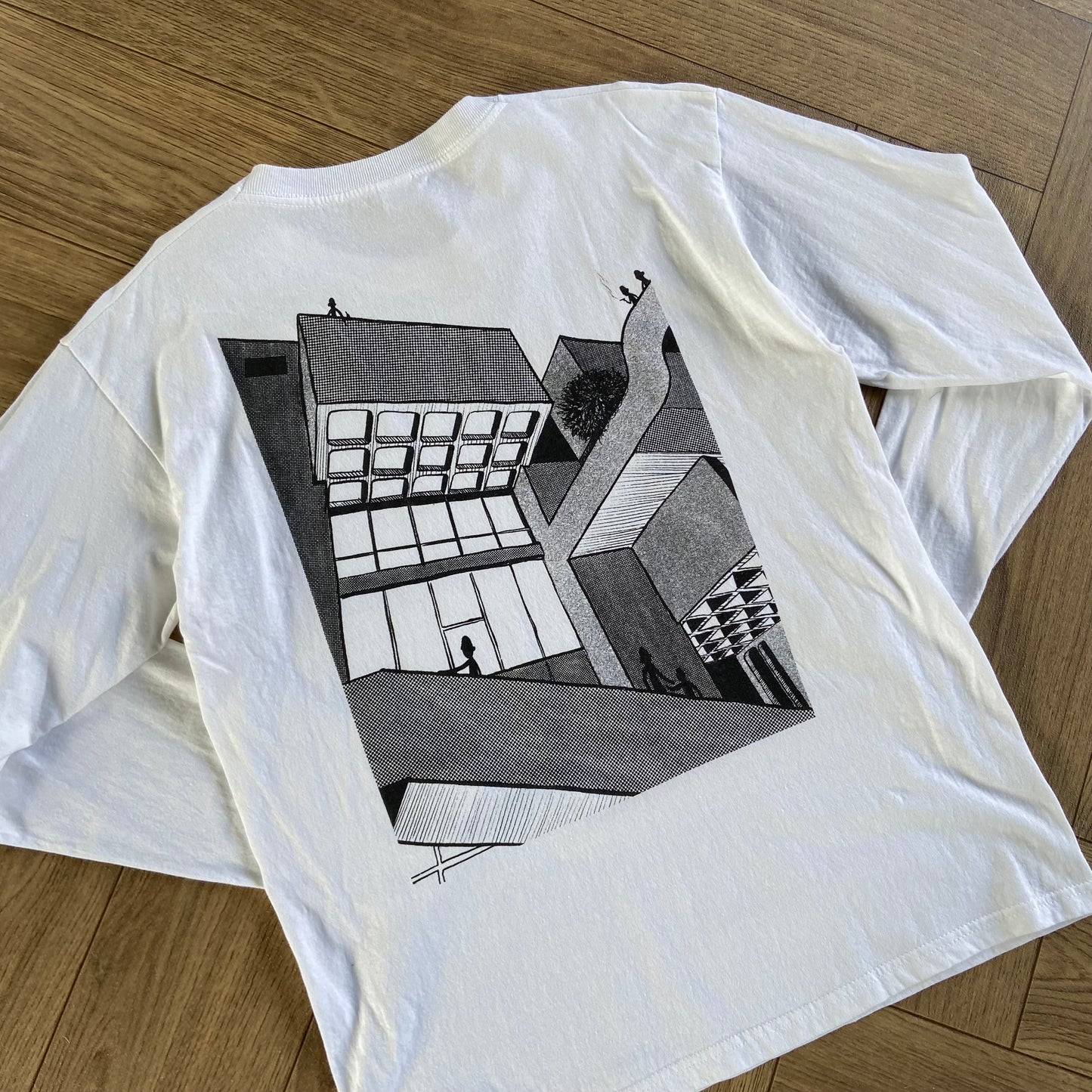 Stingray Reimagined “Barbican” T Shirt, Size M White