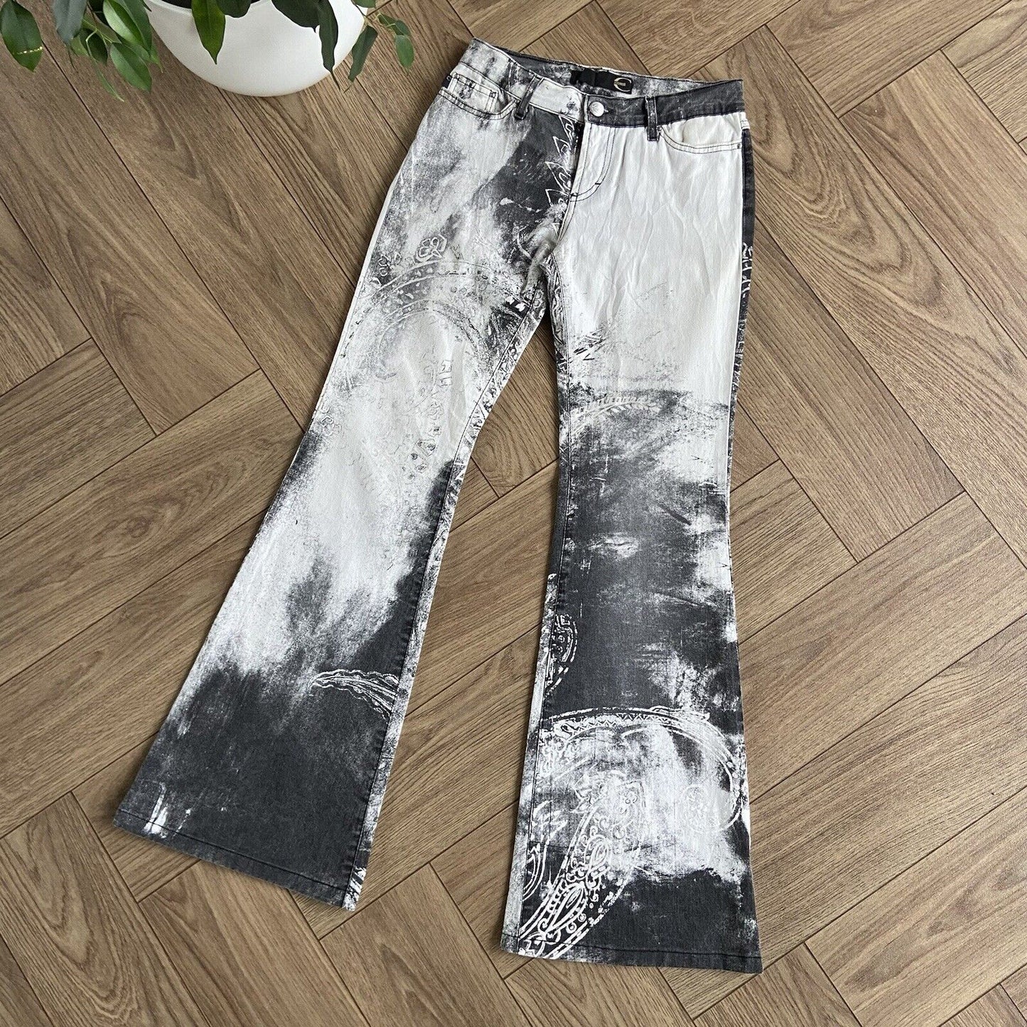 Vintage Just Cavalli Flared Jeans Y2K Size 6-8 W26 L30 Low Rise Graphic Print