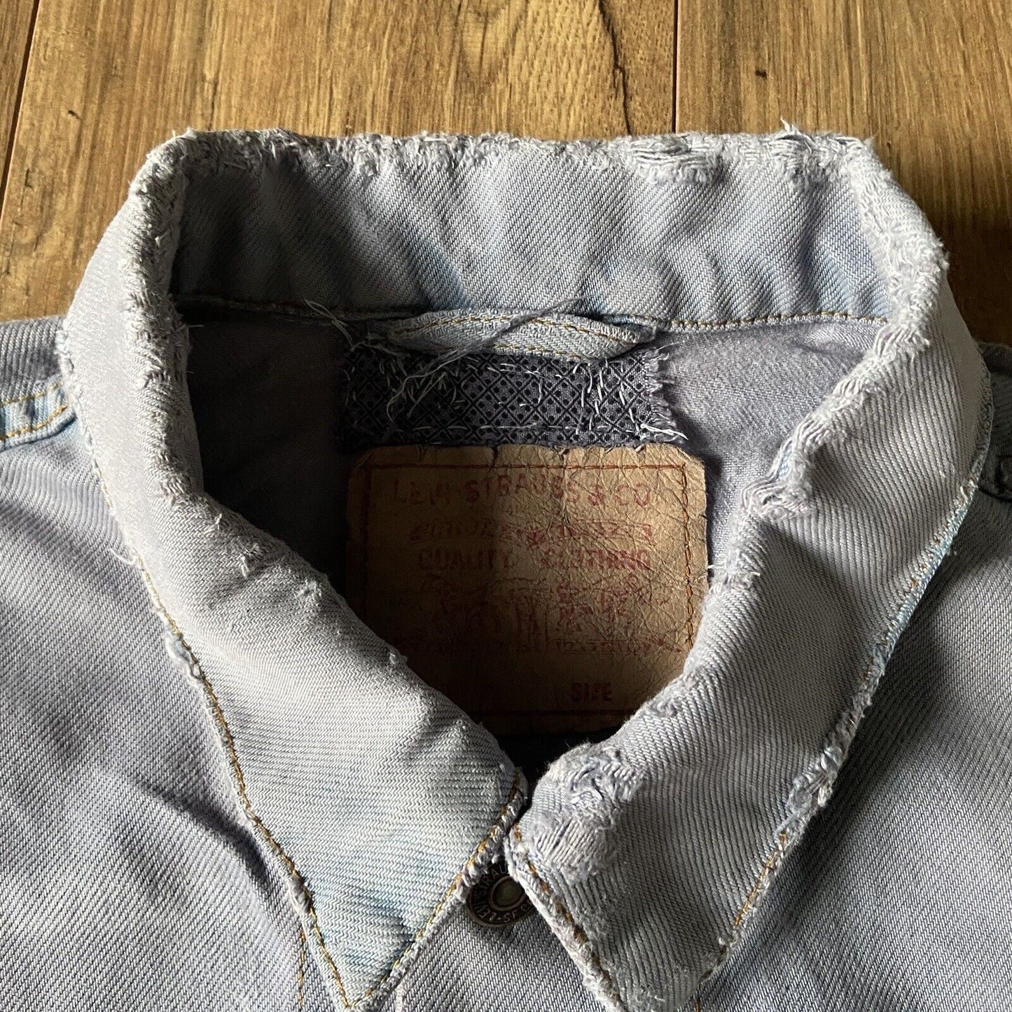 Vintage Levi’s 70503 Trucker Jacket Size XL 90s Lavender USA Western